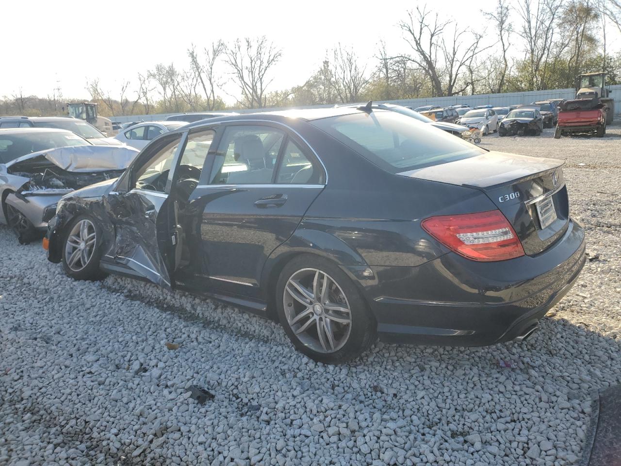 Image 2 of 2014 MERCEDES-BENZ C 300 4MATIC 2014 with VIN WDDGF8AB4EG244282