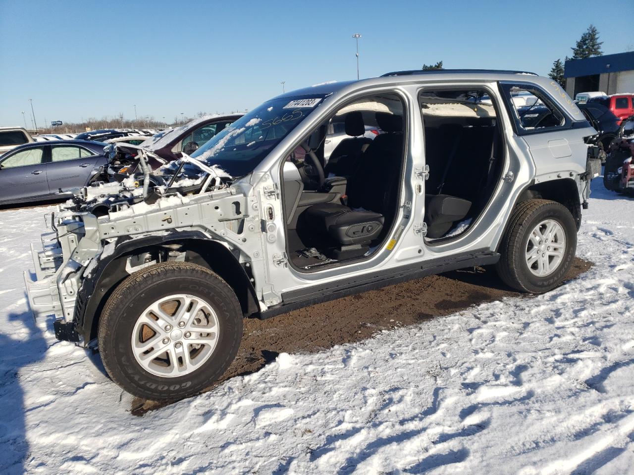 Изображение 1 2023 JEEP GRAND CHEROKEE LAREDO 2023 с VIN 1C4RJHAG2P8105665