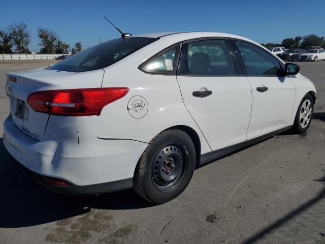 Image 3 of 2016 FORD FOCUS S 2016 with VIN 1FADP3E23GL368034