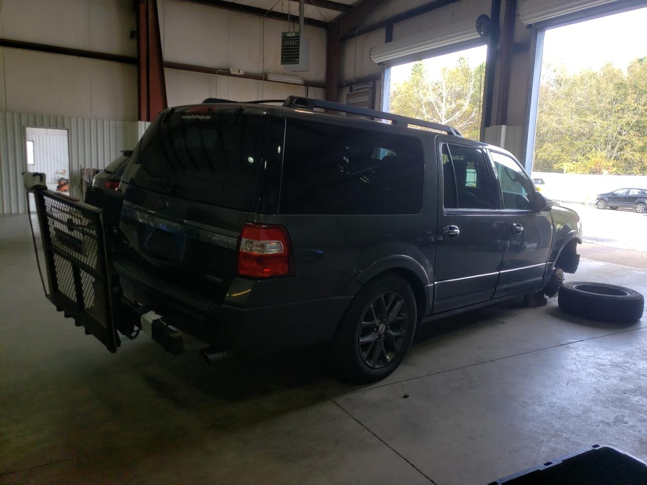 Изображение 3 2017 FORD EXPEDITION EL LIMITED 2017 с VIN 1FMJK1KT9HEA76712