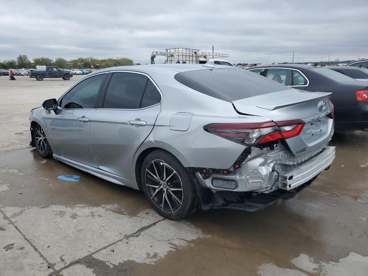 Изображение 2 2021 TOYOTA CAMRY SE 2021 с VIN 4T1G11BK8MU027618
