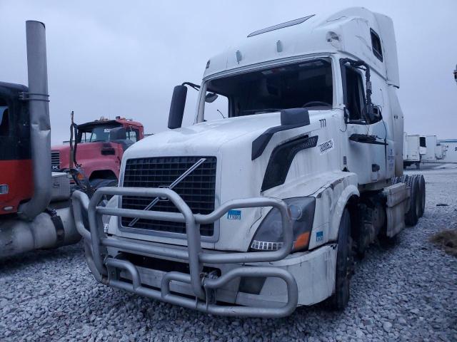 Изображение 2 2016 VOLVO VN VNL 2016 с VIN 4V4NC9EH5GN961047
