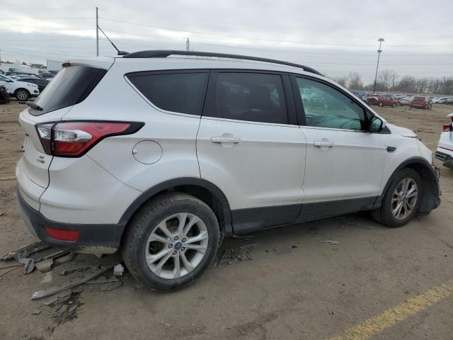 Image 3 of 2017 FORD ESCAPE SE 2017 with VIN 1FMCU9G98HUB51291