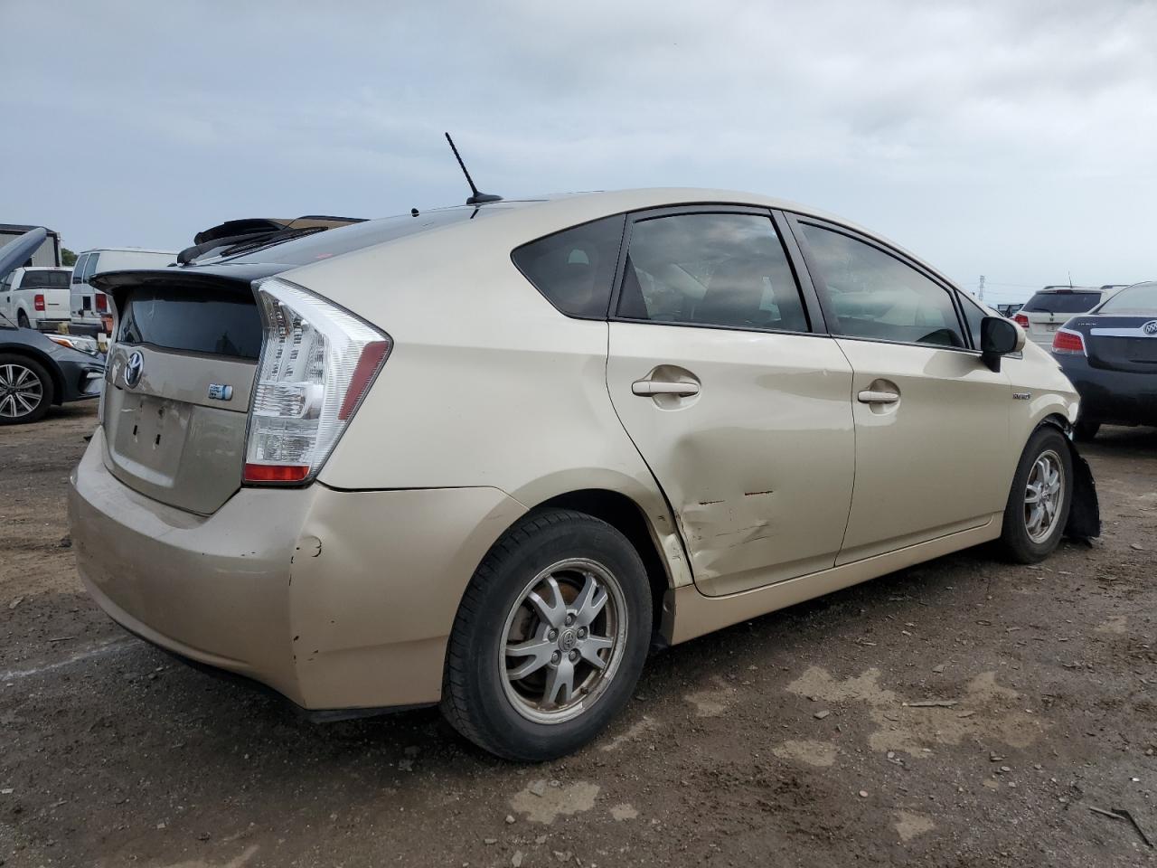 Image 3 of 2010 TOYOTA PRIUS  2010 with VIN JTDKN3DU2A0081609