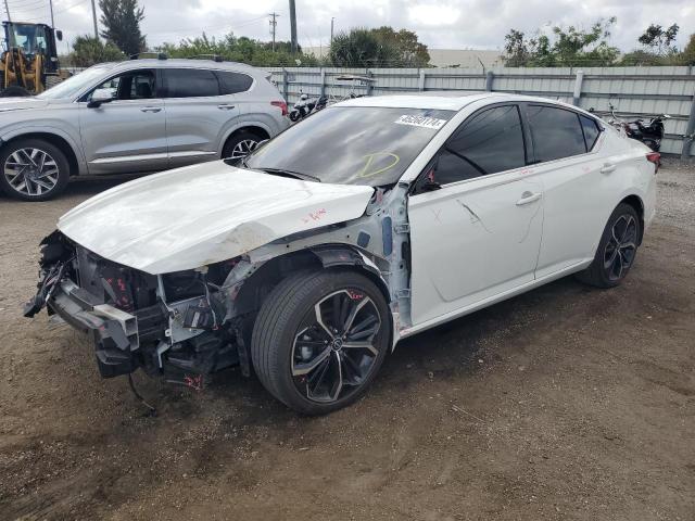 Obraz 1 z 2023 NISSAN ALTIMA SR 2023 z VIN 1N4BL4CW3PN332895
