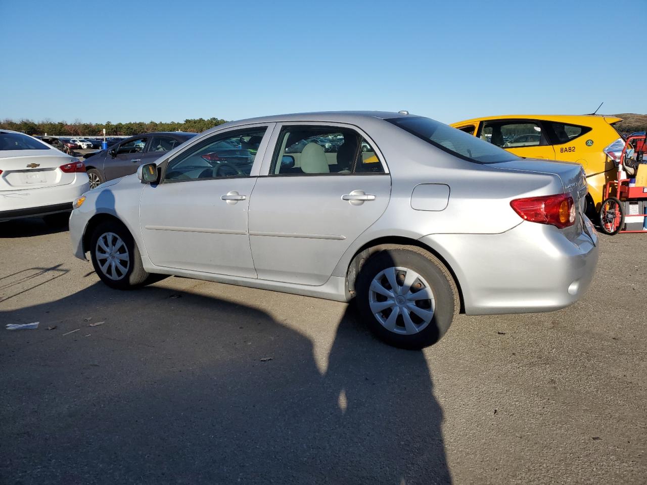 Obraz 2 z 2010 TOYOTA COROLLA BASE 2010 z VIN 1NXBU4EE5AZ361528