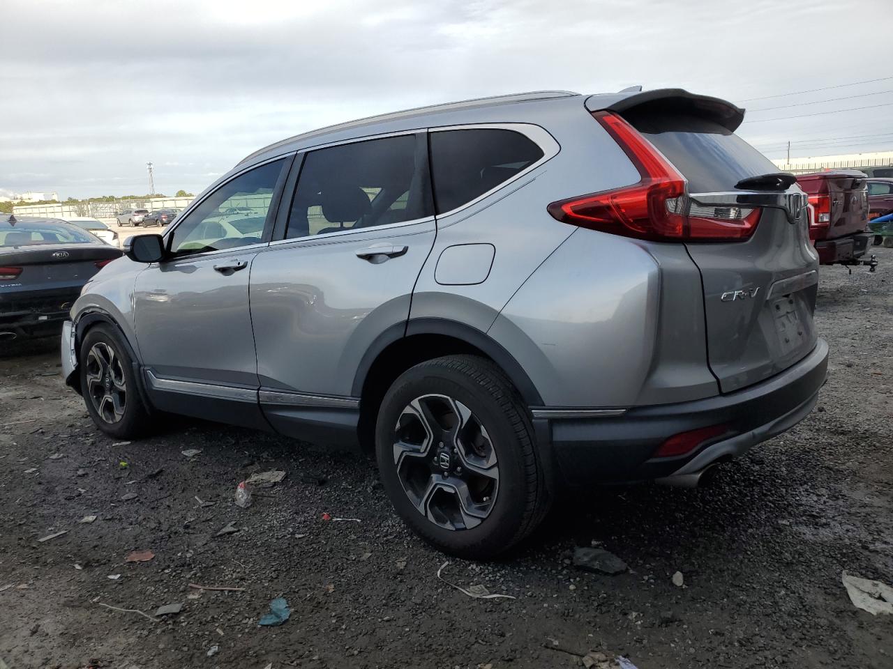Image 2 of 2018 HONDA CR-V TOURING 2018 with VIN 7FARW2H97JE041737
