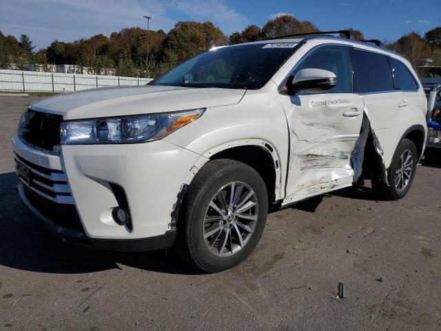 Изображение 1 2019 TOYOTA HIGHLANDER SE 2019 с VIN 5TDJZRFH3KS626301