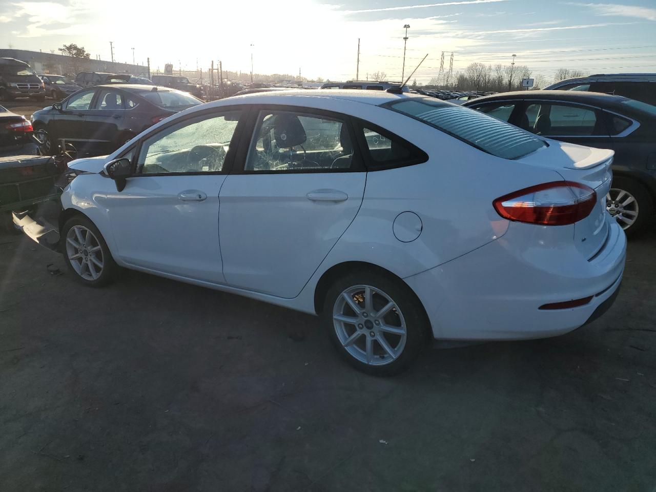 Image 2 of 2019 FORD FIESTA SE 2019 with VIN 3FADP4BJXKM137236