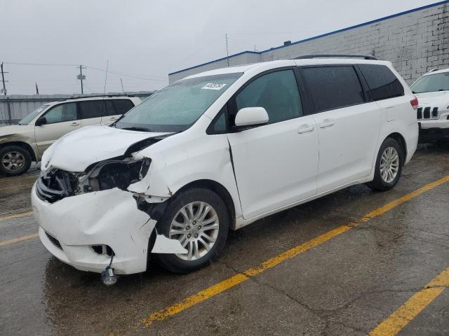 2012 TOYOTA SIENNA XLE 2012 image