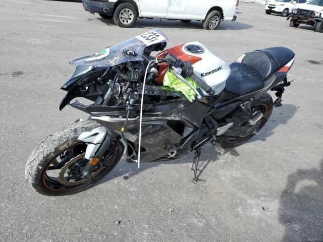Изображение 2 2023 KAWASAKI EX650 R 2023 с VIN ML5EXER12PDA94831