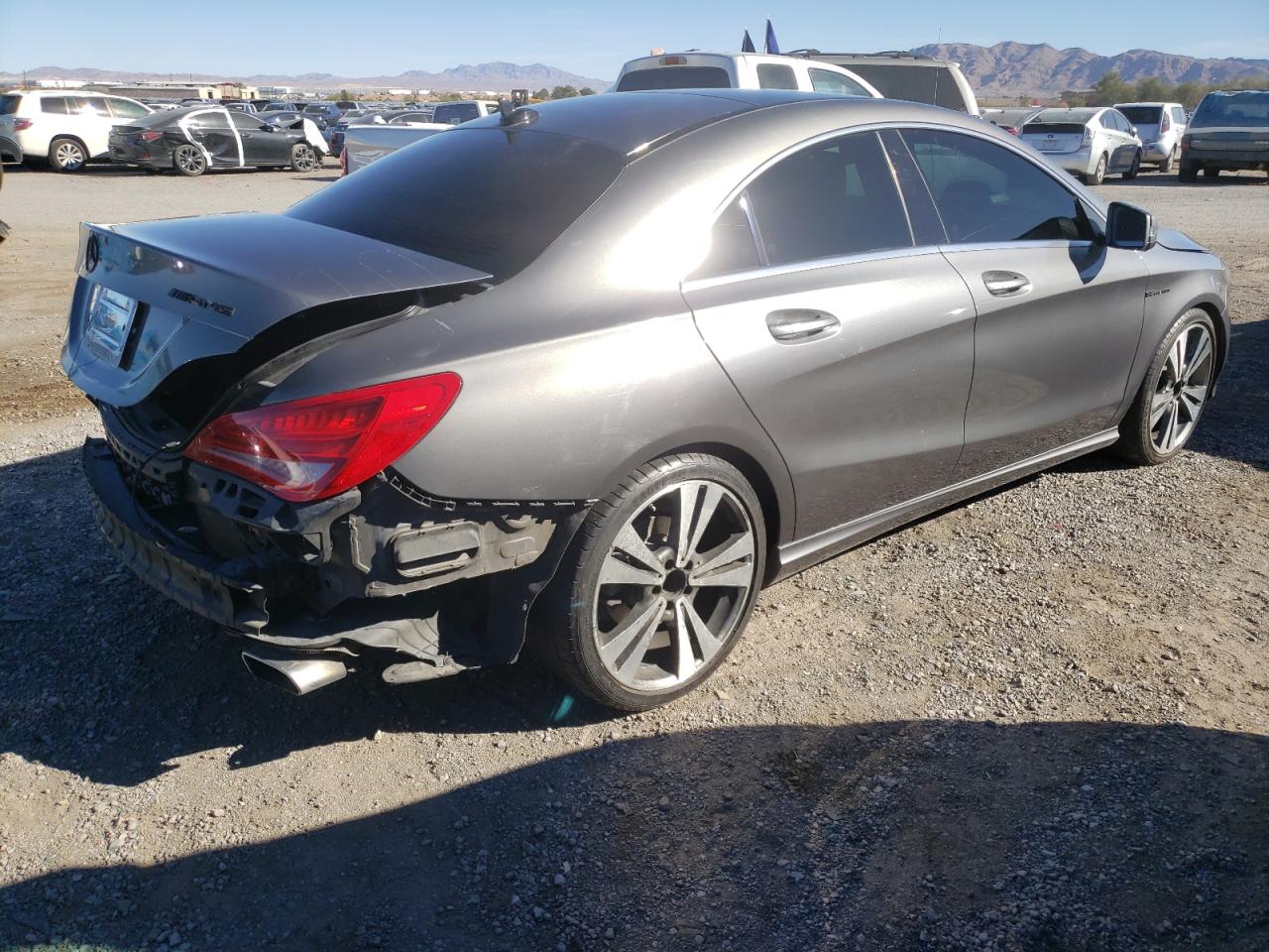 Image 3 of 2014 MERCEDES-BENZ CLA 250 2014 with VIN WDDSJ4EB7EN067461