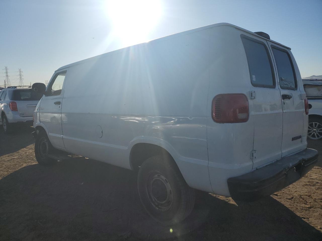 Image 2 of 2001 DODGE RAM VAN B2500 2001 with VIN 2B7JB21Y31K516433