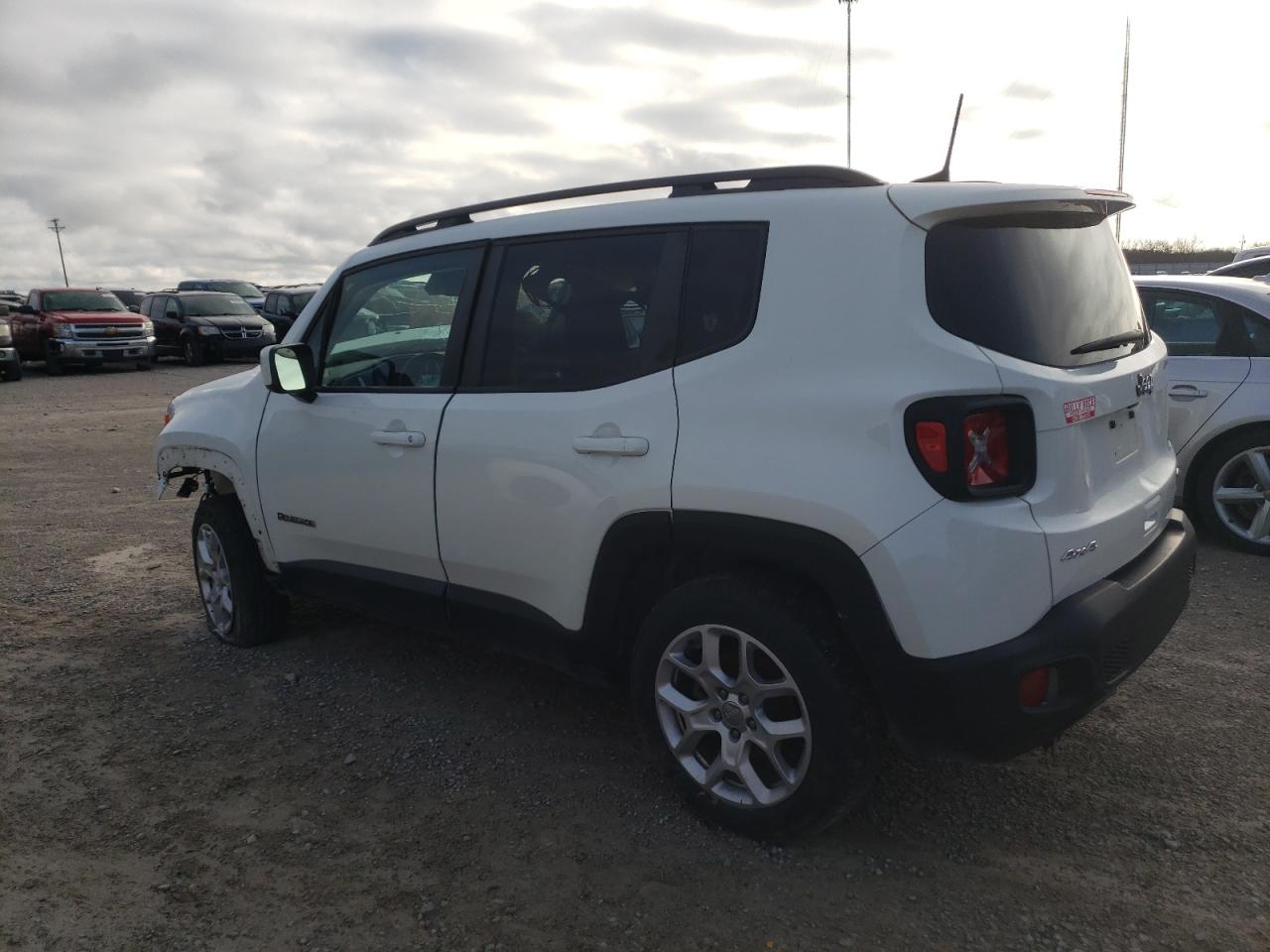 Obraz 2 z 2018 JEEP RENEGADE LATITUDE 2018 z VIN ZACCJBBB7JPJ34405