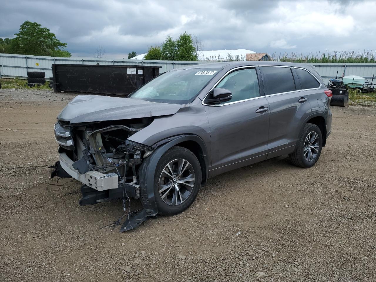 Obraz 1 z 2018 TOYOTA HIGHLANDER LE 2018 z VIN 5TDBZRFH2JS819073