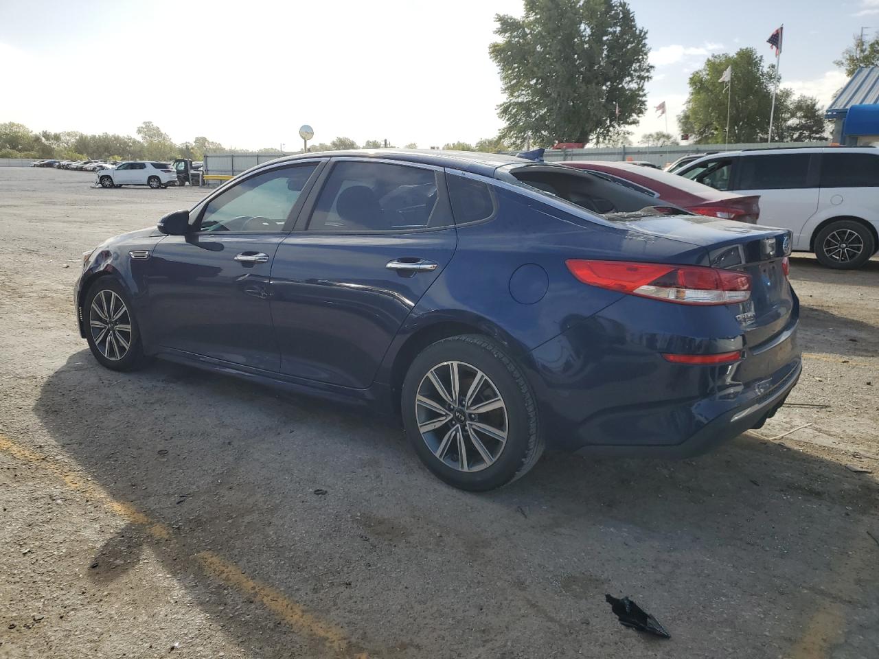 Obraz 2 z 2019 KIA OPTIMA LX 2019 z VIN 5XXGT4L37KG366199