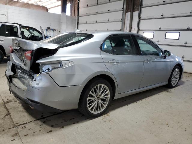 Obraz 3 z 2020 TOYOTA CAMRY XLE 2020 z VIN 4T1F11BK8LU015768