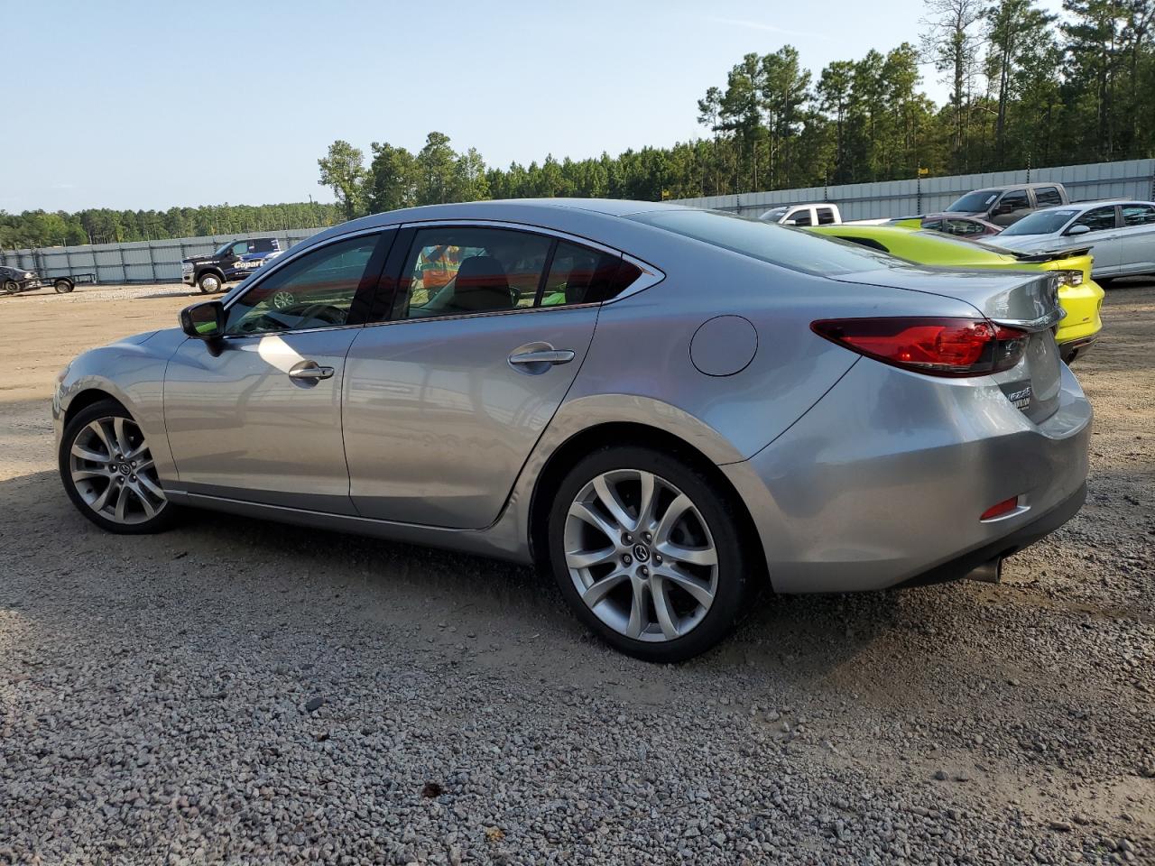 Image 2 of Mazda 6 Touring 2014 with VIN JM1GJ1V69E1149006