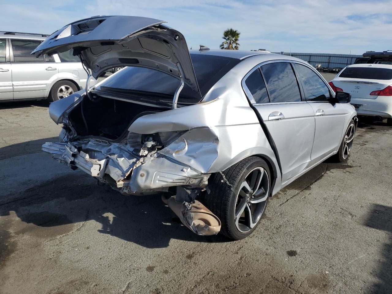 Obraz 3 z 2009 HONDA ACCORD LX 2009 z VIN 1HGCP26359A000171