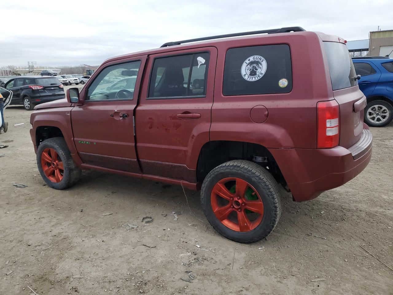 Image 2 of 2014 JEEP PATRIOT LATITUDE 2014 with VIN 1C4NJPFB8ED737712