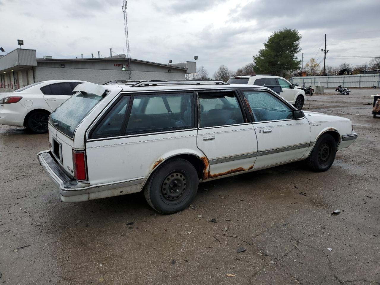 Obraz 3 z 1994 OLDSMOBILE CUTLASS CRUISER S 1994 z VIN 1G3AJ85M1R6310860