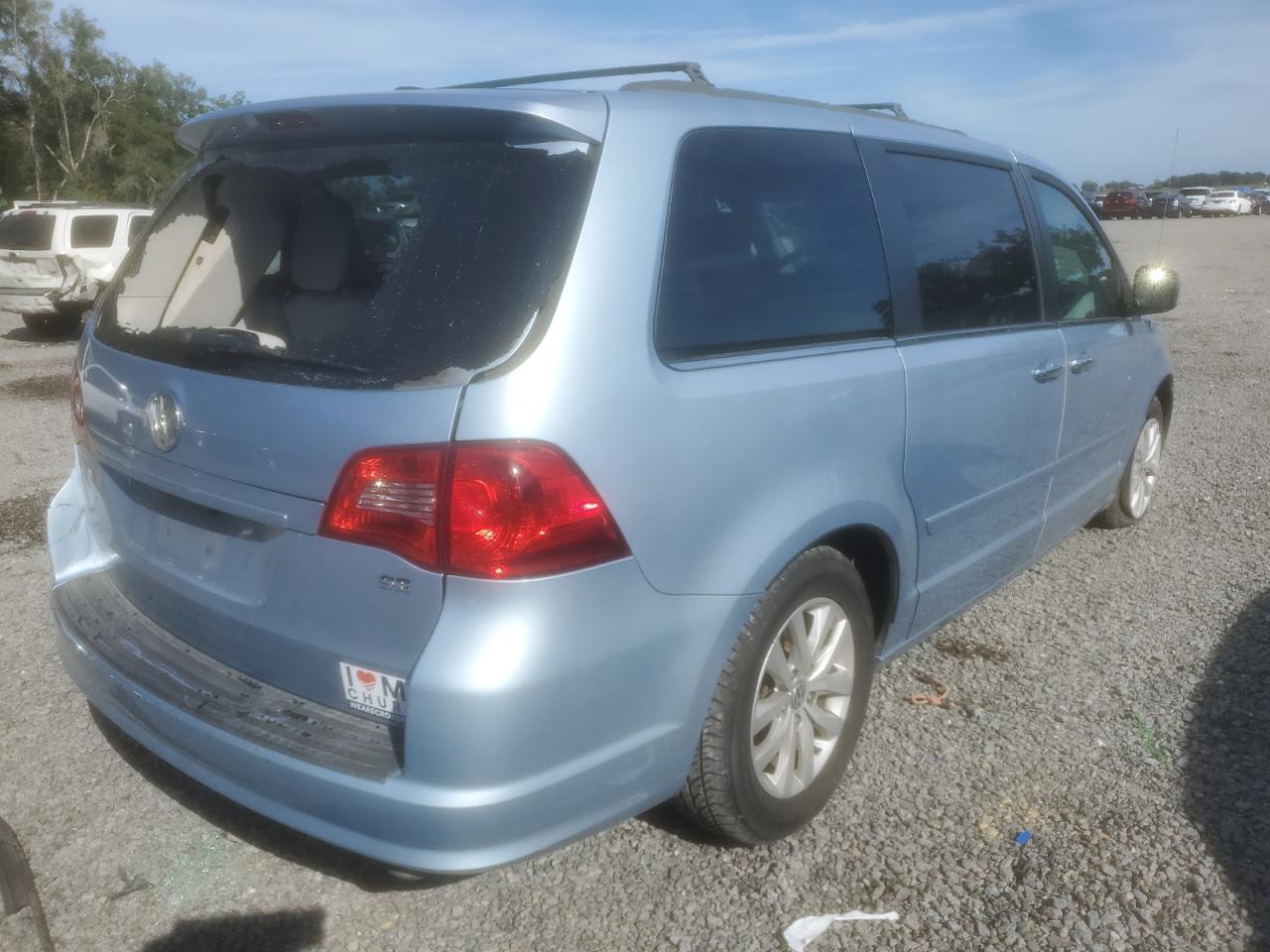 Изображение 3 2012 VOLKSWAGEN ROUTAN SE 2012 с VIN 2C4RVABG7CR354861