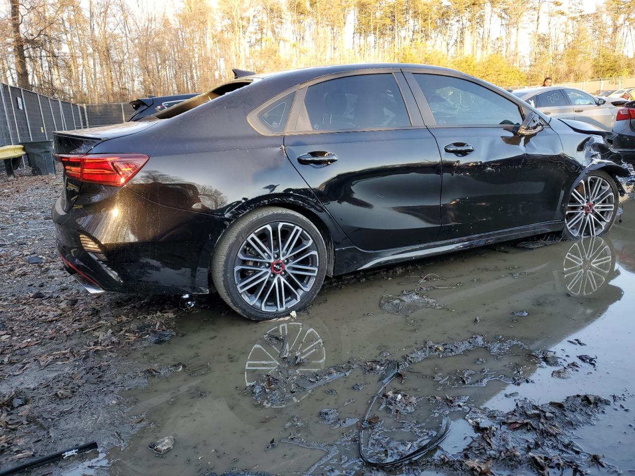 Obraz 3 z 2022 KIA FORTE GT 2022 z VIN 3KPF44AC6NE420777