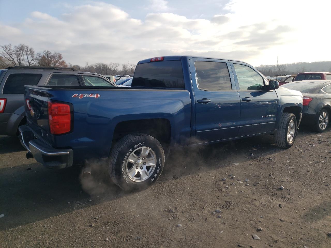 Изображение 3 2017 CHEVROLET SILVERADO K1500 LT 2017 с VIN 3GCUKREC9HG130269