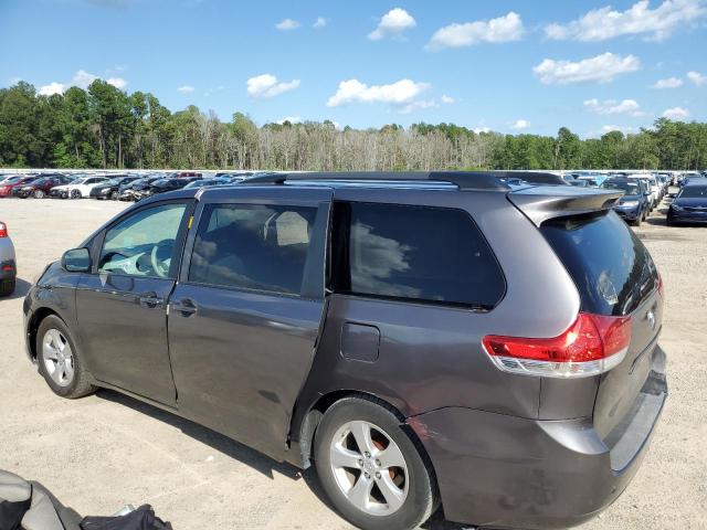 Image 2 of Toyota Sienna Le 2013 with VIN 5TDKK3DC2DS377988
