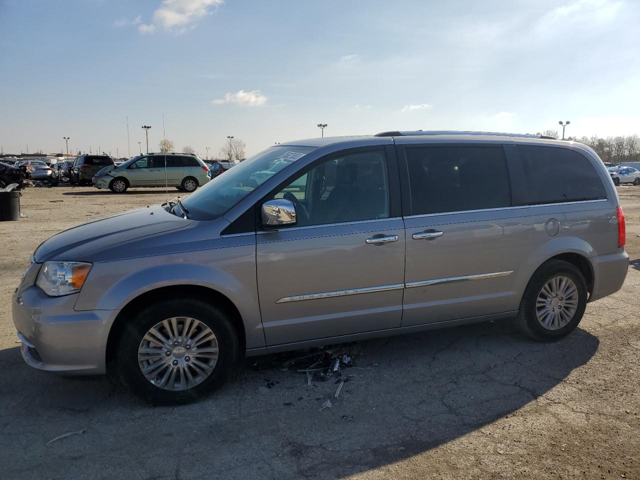 Obraz 2015 CHRYSLER TOWN & COUNTRY LIMITED PLATINUM 2015
