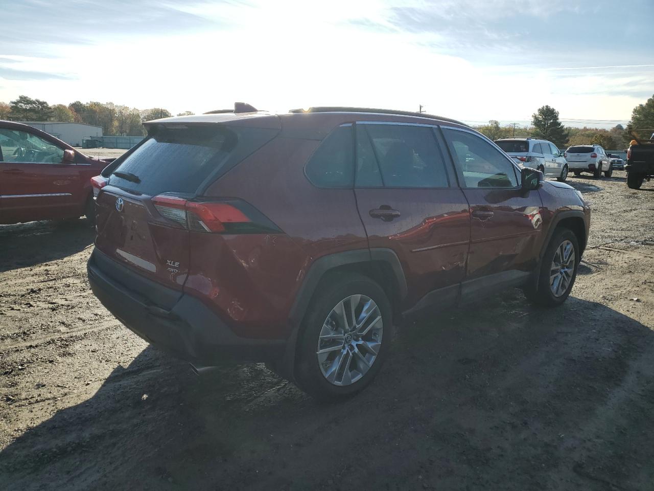 Image 3 of 2022 TOYOTA RAV4 XLE PREMIUM 2022 with VIN 2T3A1RFV7NW299482