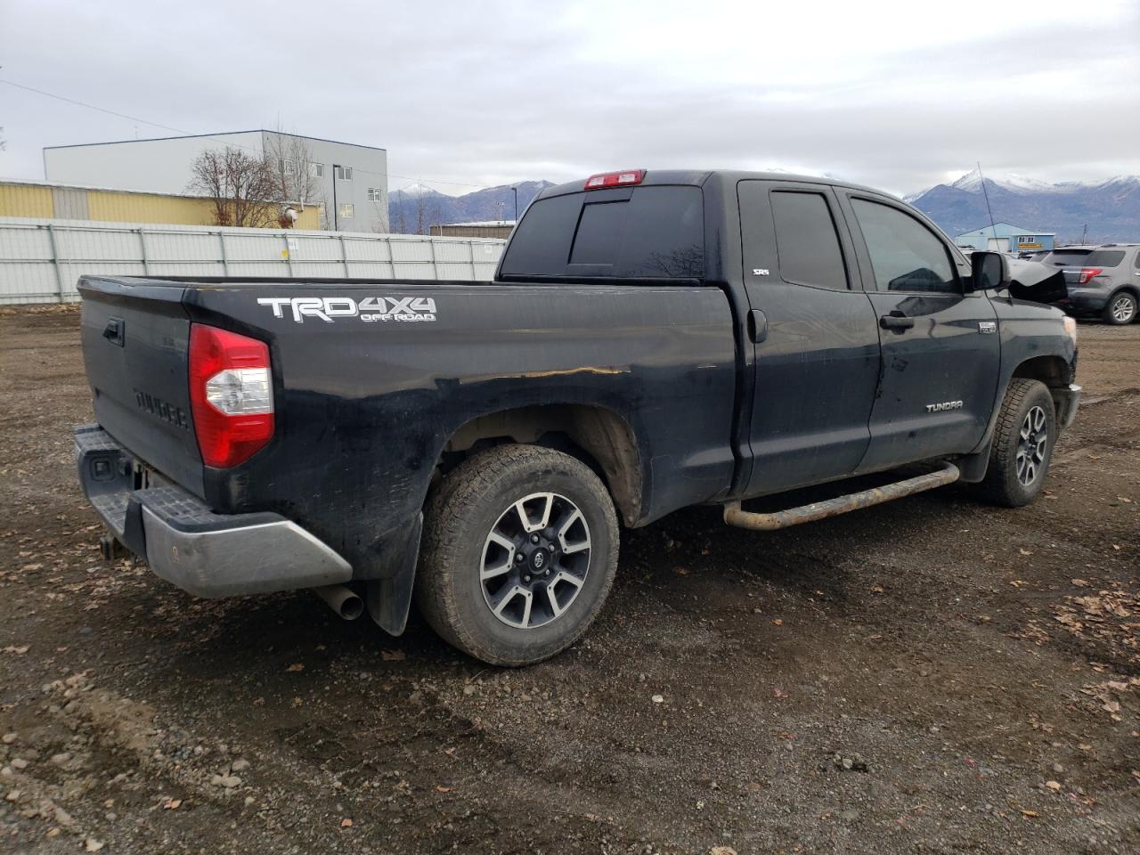 Image 3 of 2015 TOYOTA TUNDRA DOUBLE CAB SR/SR5 2015 with VIN 5TFUW5F14FX459173
