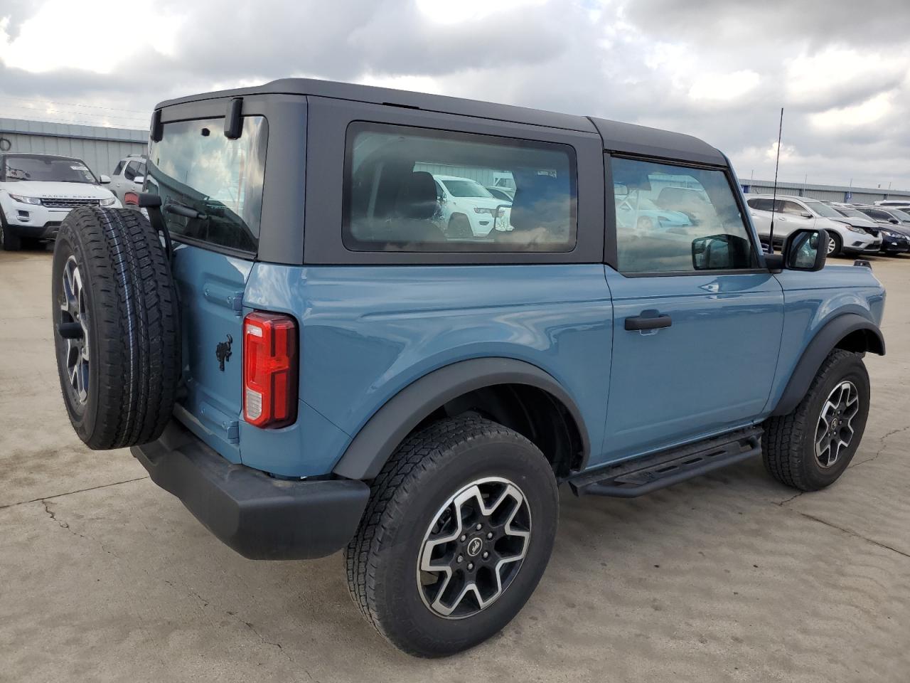 Image 3 of Ford Bronco Base 2023 with VIN 1FMDE5AH1PLB25498
