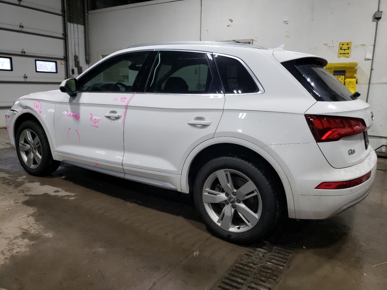 Obraz 2 z 2018 AUDI Q5 PREMIUM PLUS 2018 z VIN WA1BNAFYXJ2204429