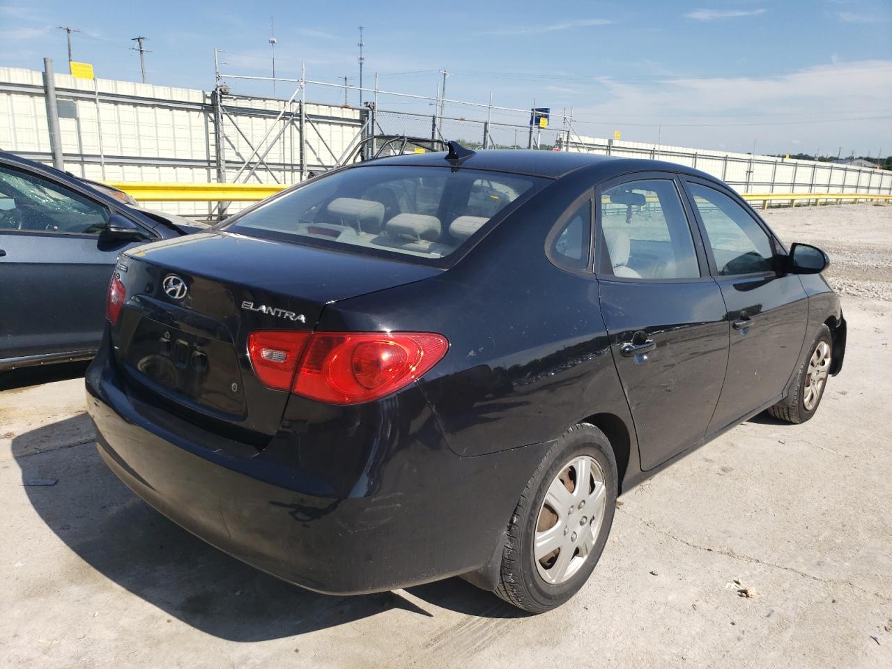 Image 3 of 2009 HYUNDAI ELANTRA GLS 2009 with VIN KMHDU46D59U794972