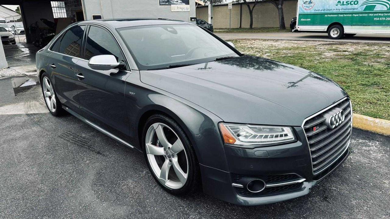 2015 AUDI S8 QUATTRO 2015 image