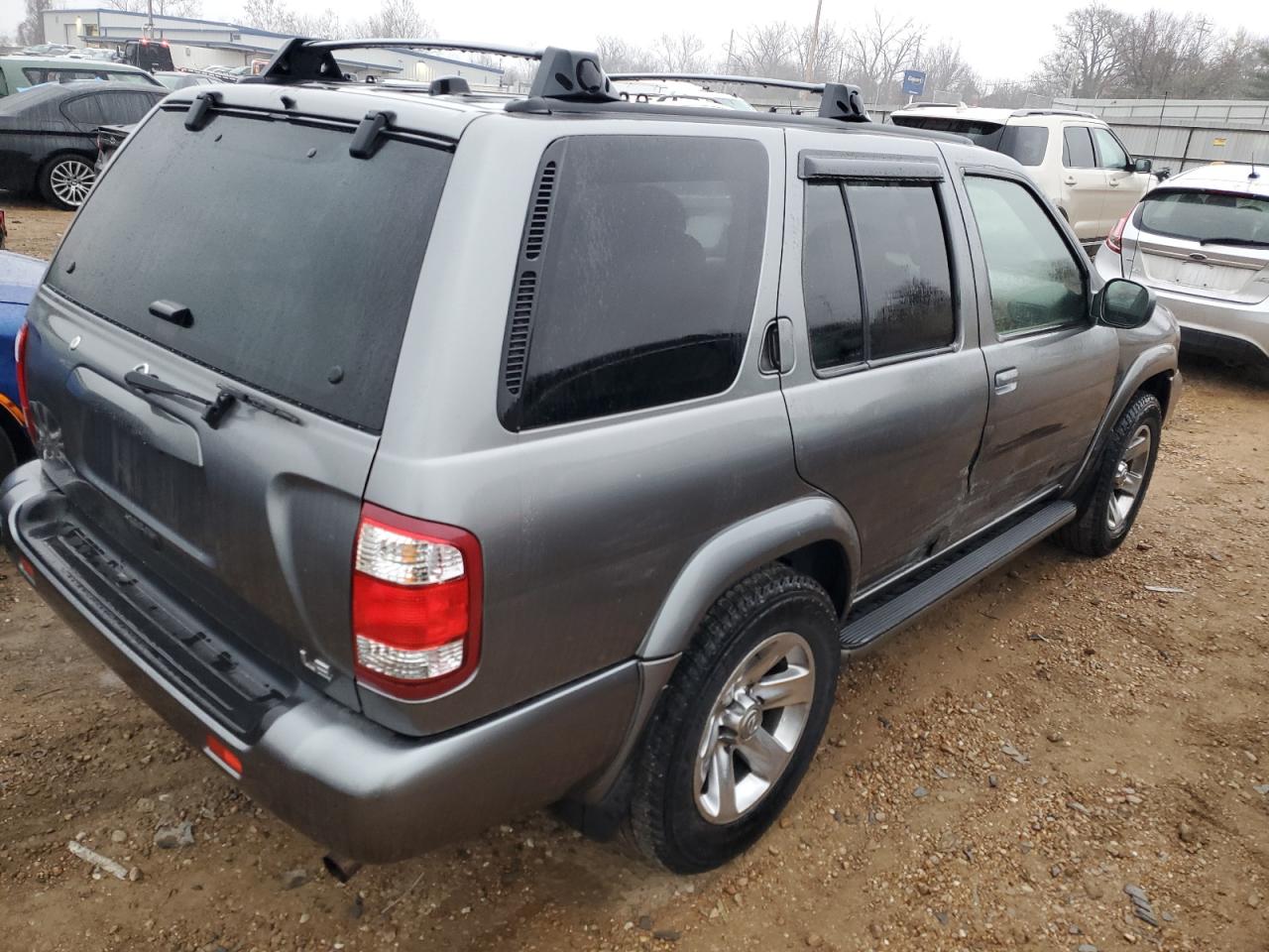 Image 3 of 2004 NISSAN PATHFINDER LE 2004 with VIN JN8DR09Y54W903431