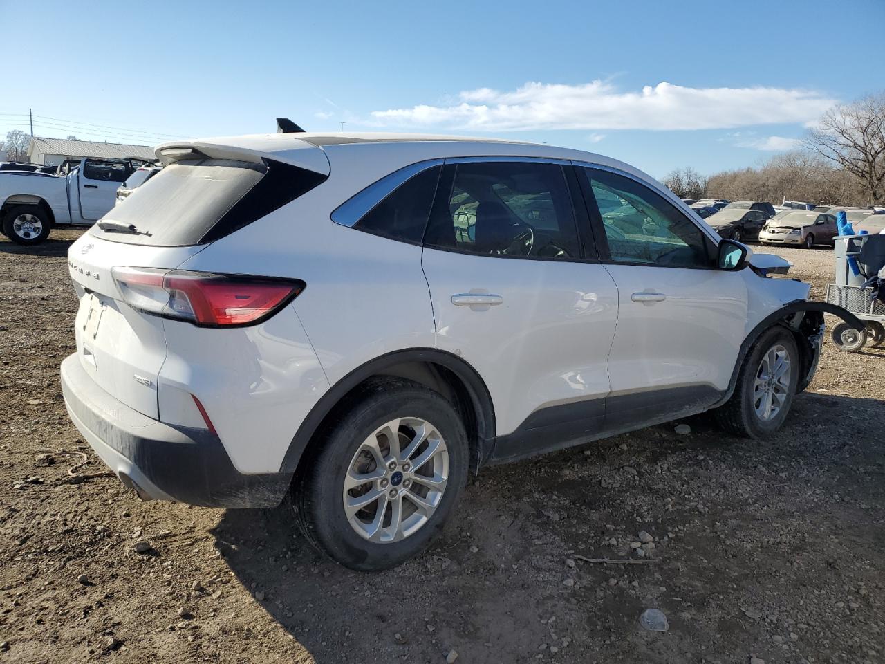 Image 3 of 2020 FORD ESCAPE SE 2020 with VIN 1FMCU9G65LUB72713