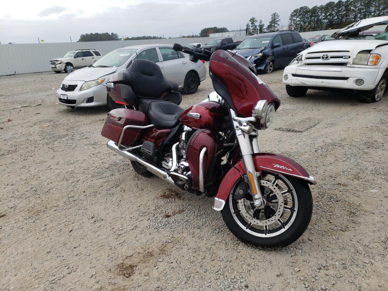 Image 1 of 2016 HARLEY-DAVIDSON FLHTCU ULTRA CLASSIC ELECTRA GLIDE 2016 with VIN 1HD1FCM11GB688014