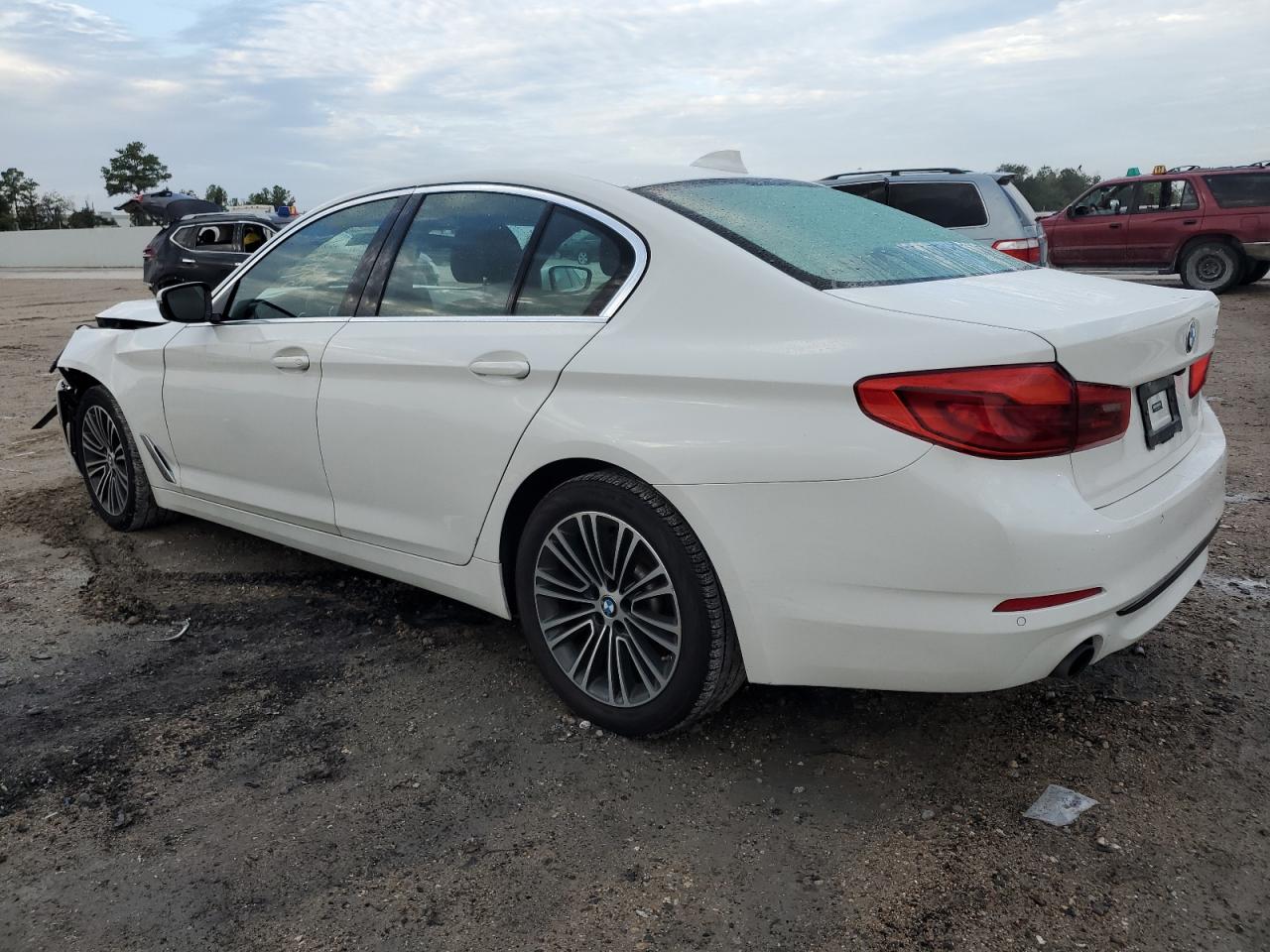 Image 2 of 2019 BMW 530 I 2019 with VIN WBAJA5C57KWW14627
