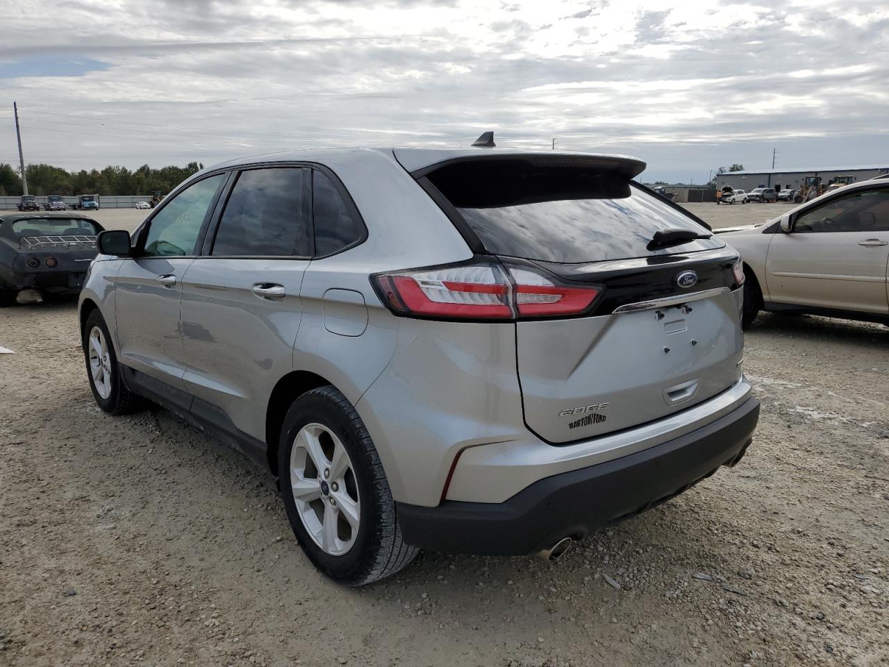 Image 2 of 2020 FORD EDGE SE 2020 with VIN 2FMPK3G93LBB04785