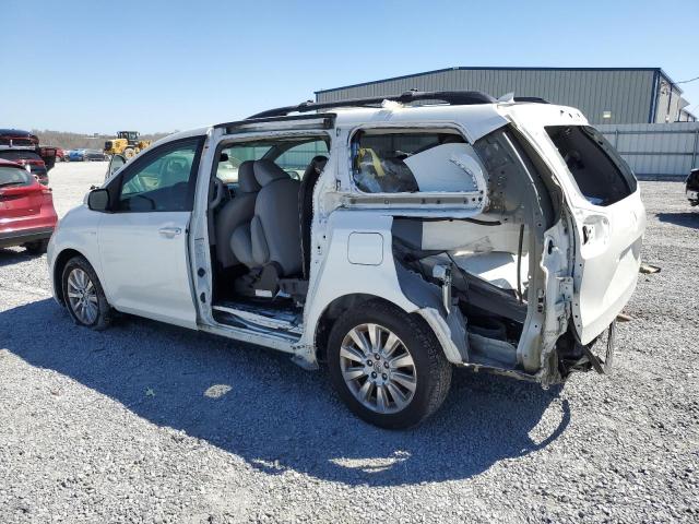 Image 2 of 2016 TOYOTA SIENNA XLE 2016 with VIN 5TDDK3DC2GS129267