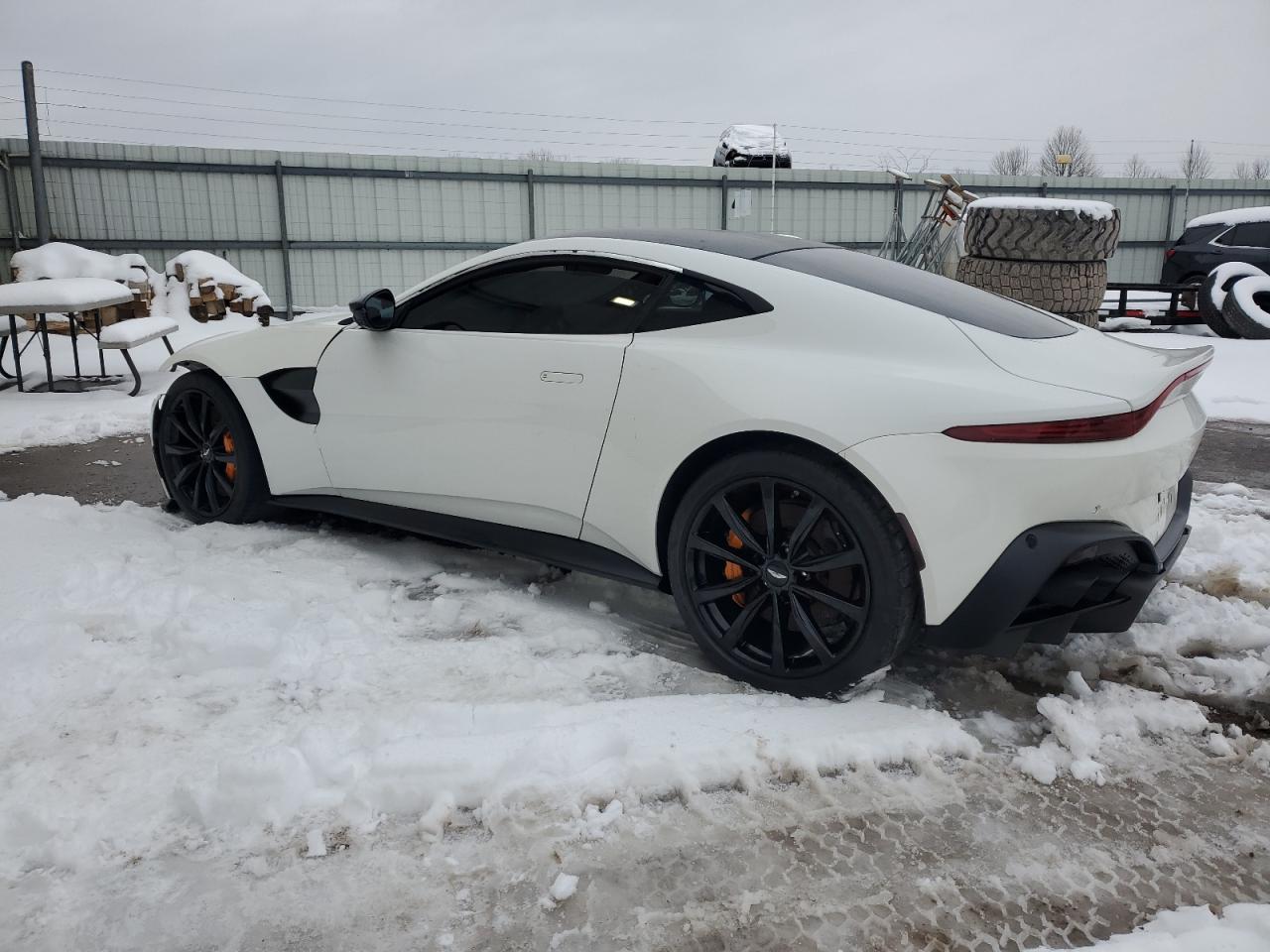 Image 2 of 2019 ASTON MARTIN VANTAGE  2019 with VIN SCFSMGAW7KGN02654