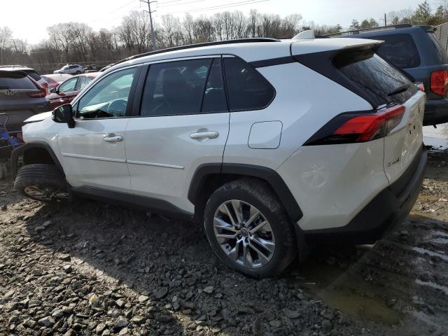 Изображение 2 2022 TOYOTA RAV4 XLE PREMIUM 2022 с VIN 2T3A1RFV4NW326024