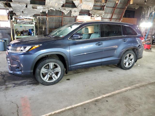 Изображение 2017 TOYOTA HIGHLANDER LIMITED 2017