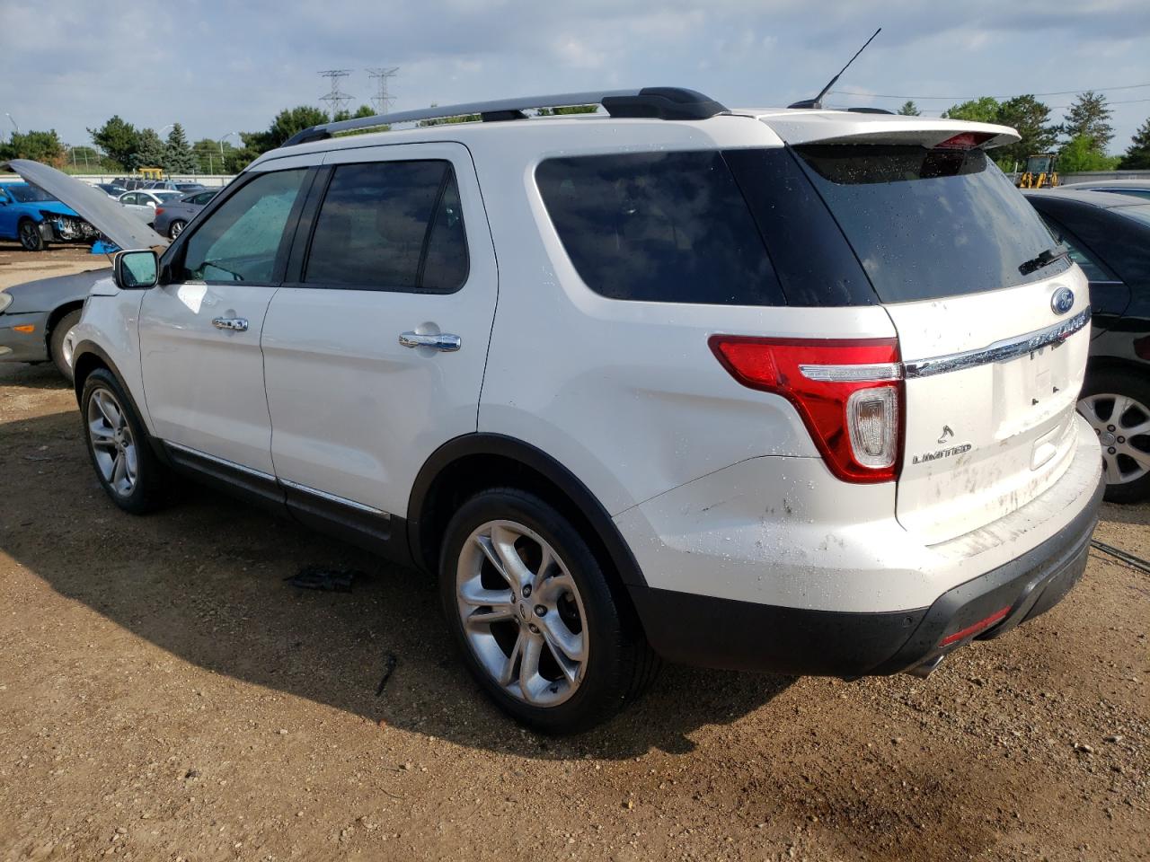 Изображение 2 Ford Explorer Limited 2015 с VIN 1FM5K8F80FGC35313