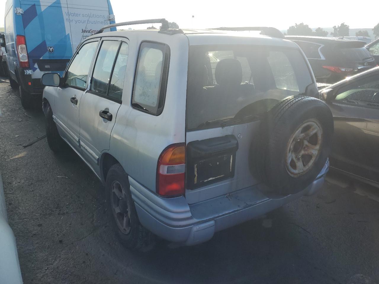 Obraz 2 z 2000 CHEVROLET TRACKER  2000 z VIN 2CNBJ13C3Y6904666
