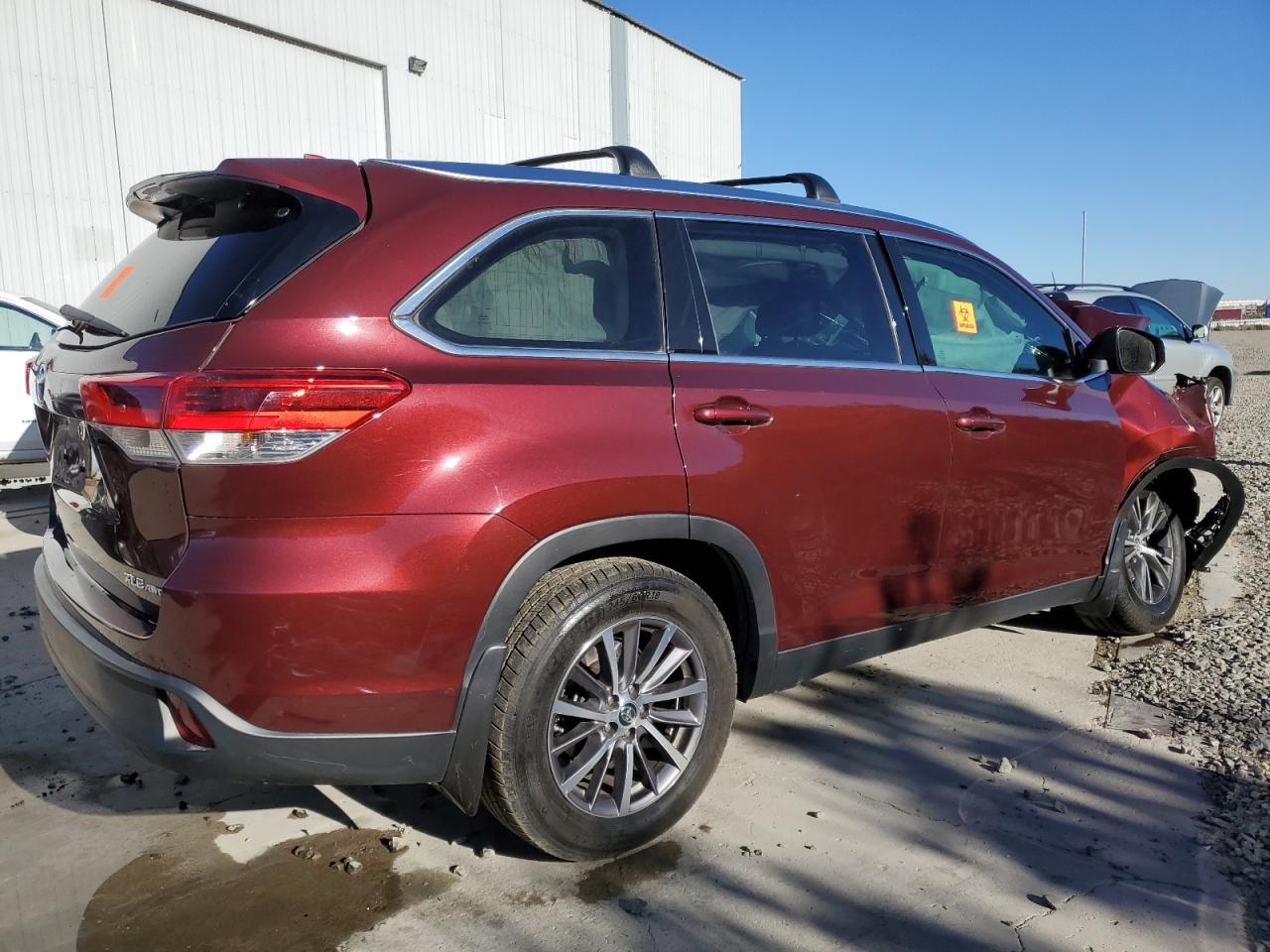 Obraz 3 z 2019 TOYOTA HIGHLANDER SE 2019 z VIN 5TDJZRFH7KS714753