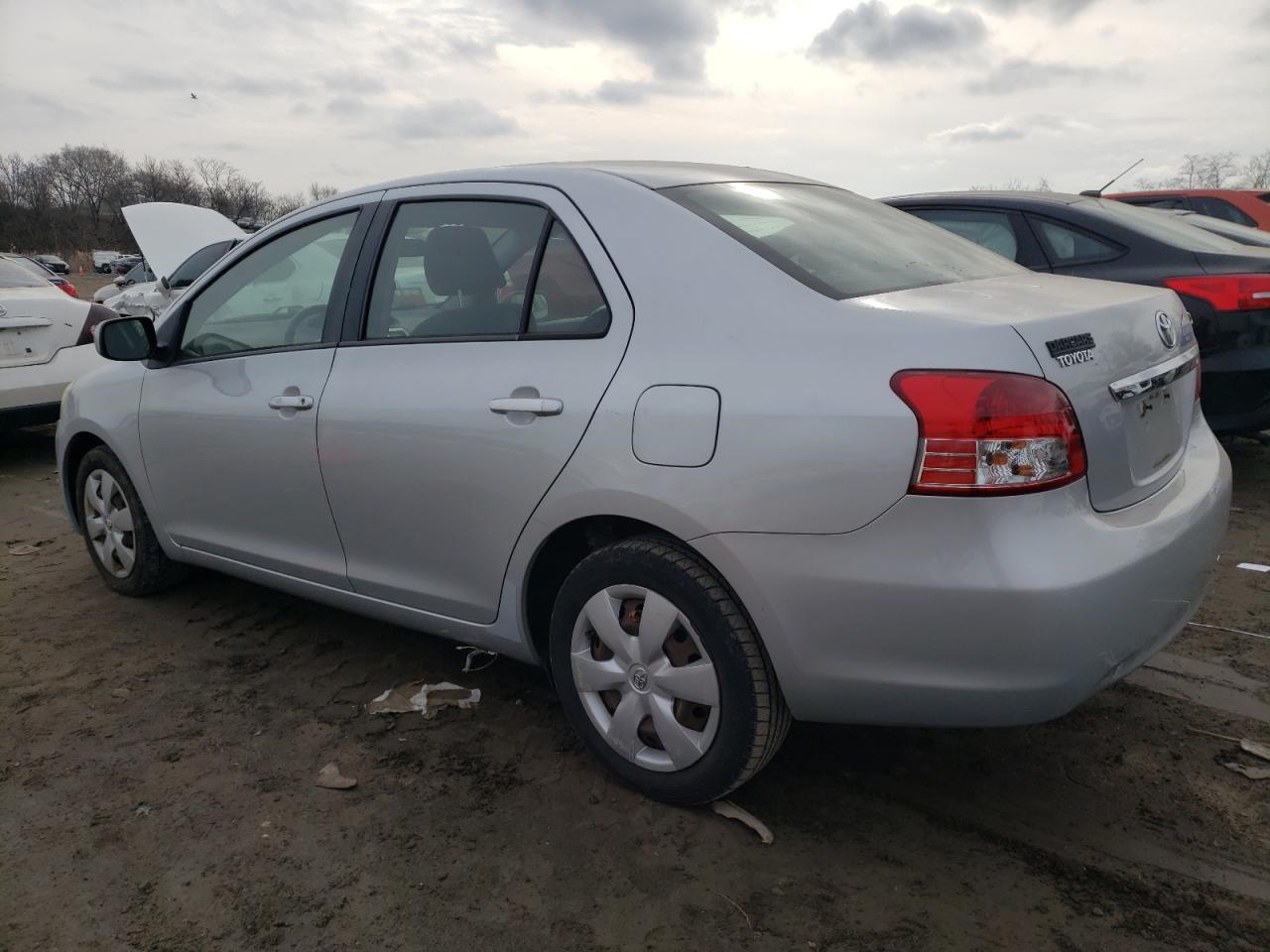 Изображение 2 2008 TOYOTA YARIS  2008 с VIN JTDBT903284020544