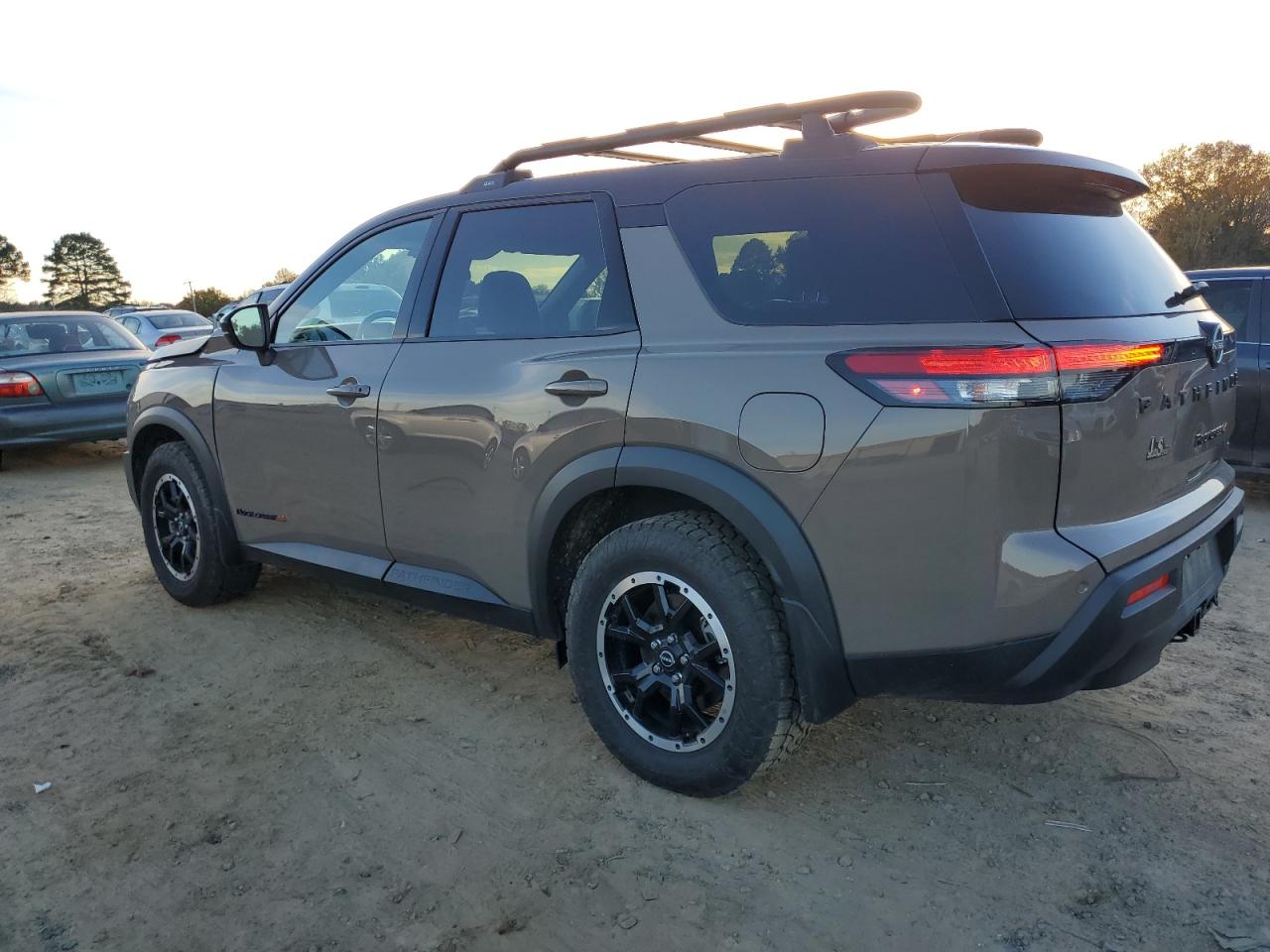 Image 2 of 2023 NISSAN PATHFINDER SV 2023 with VIN 5N1DR3BD3PC274497